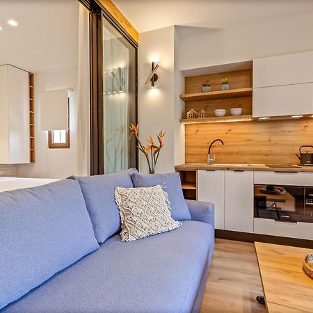 Lola Apartments Liapades Bagian luar foto