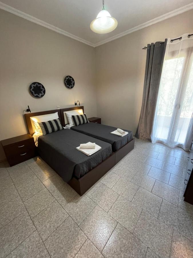 Lola Apartments Liapades Bagian luar foto