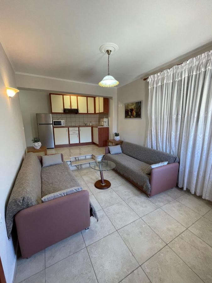 Lola Apartments Liapades Bagian luar foto