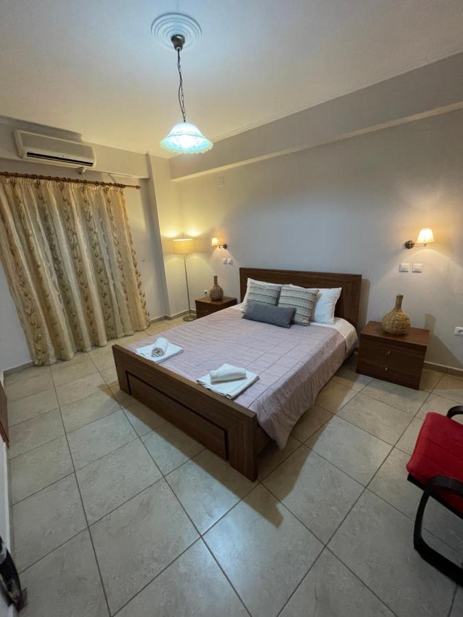 Lola Apartments Liapades Bagian luar foto