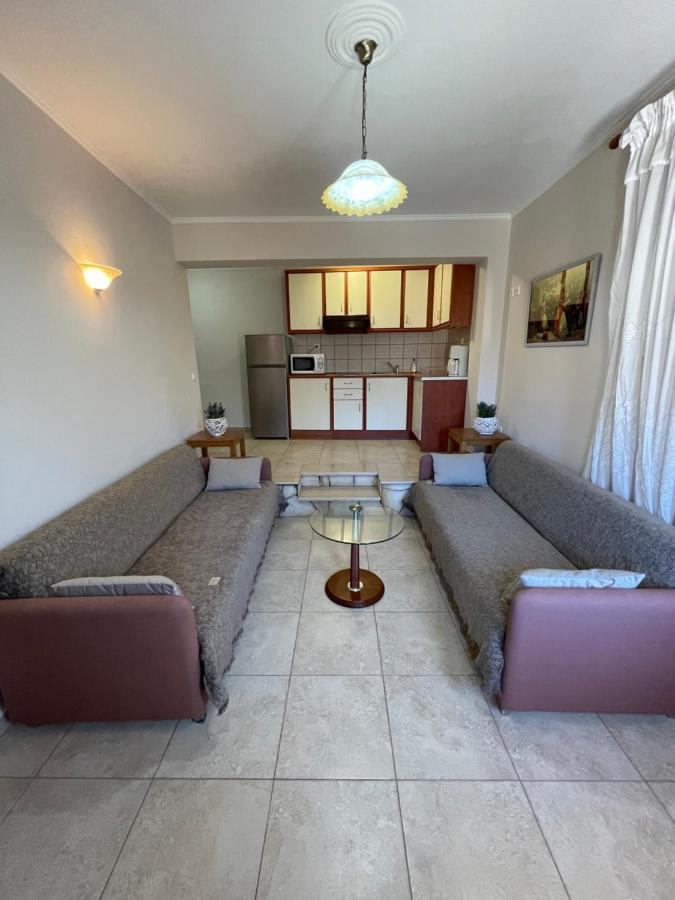 Lola Apartments Liapades Bagian luar foto
