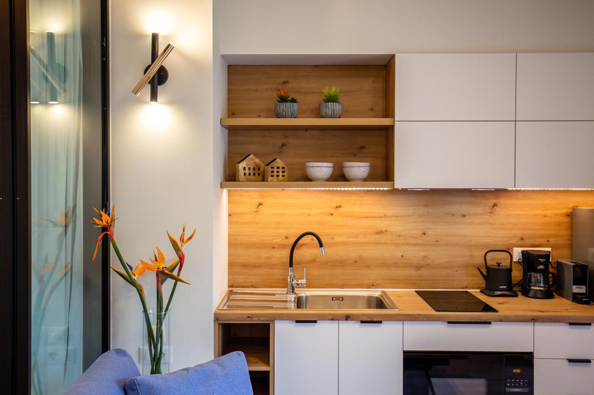 Lola Apartments Liapades Bagian luar foto