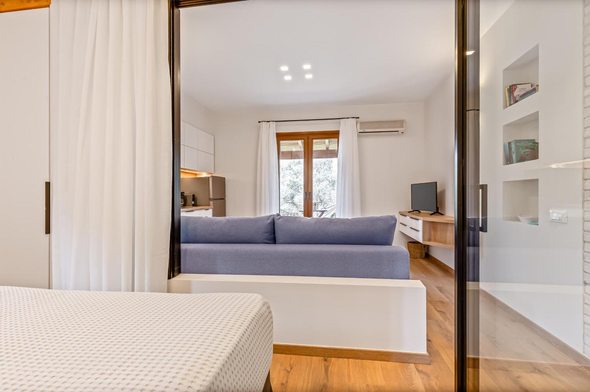 Lola Apartments Liapades Bagian luar foto