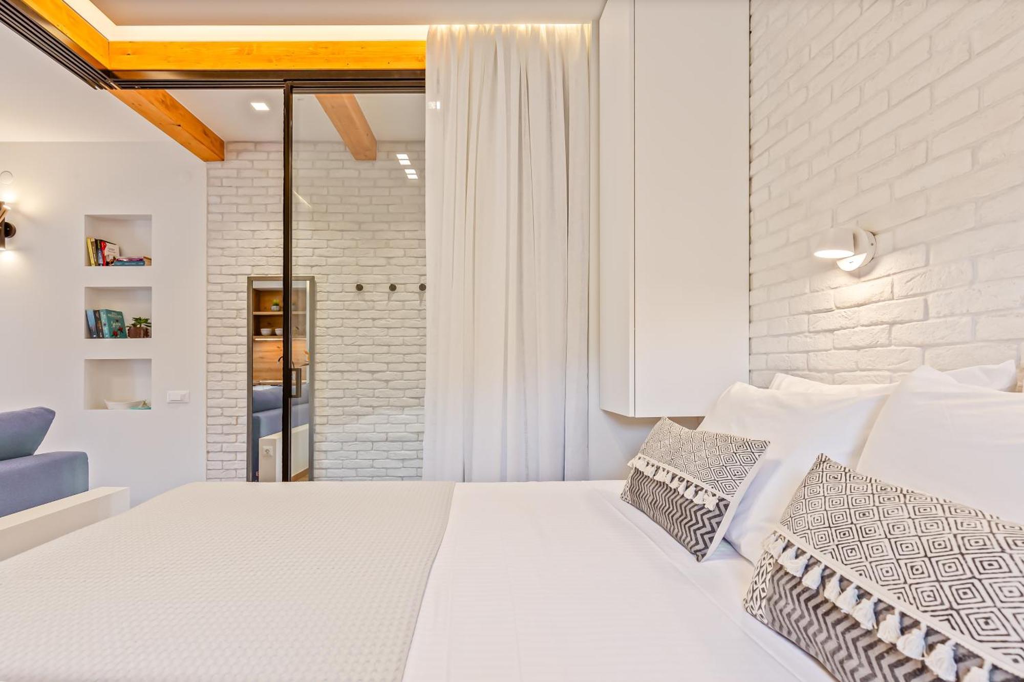 Lola Apartments Liapades Bagian luar foto